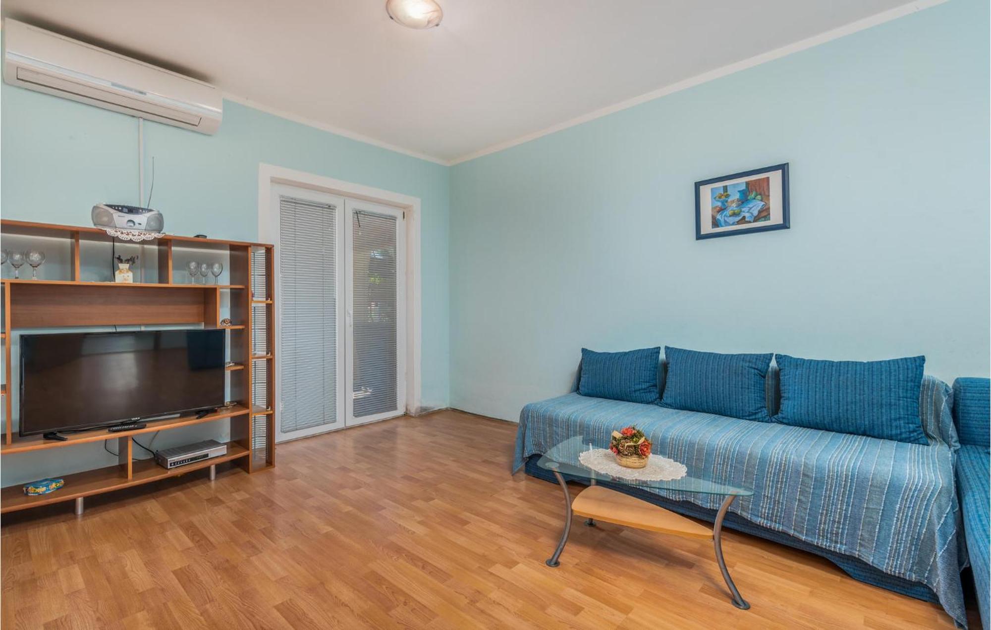 Beautiful Apartment In Pinezici With Wifi Exteriér fotografie